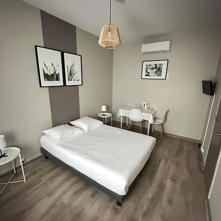 فندق Le Relais De La Gare دول المظهر الخارجي الصورة
